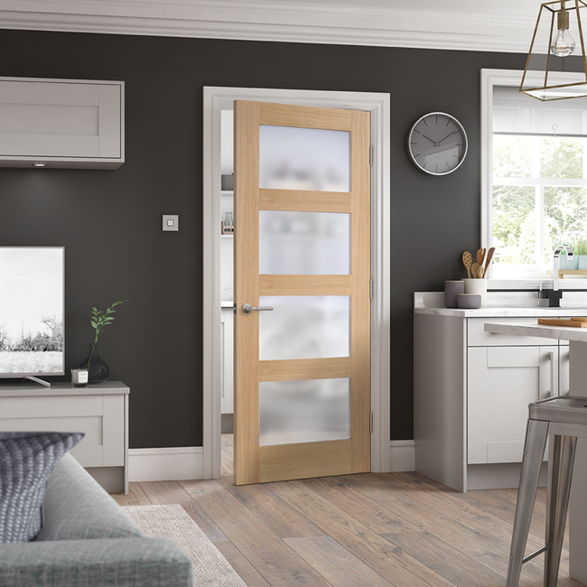 LPD - Shaker 4L Frosted Pre-Finished Oak Doors