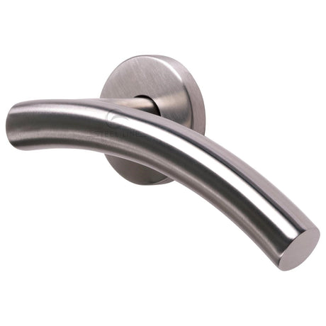 This is an image of a Steel Line Door Handle Lever Latch on Round Rose Tubular Design Satin Stainless Steel finish, pr-arc9-ss that is available to order from T.H Wiggans Ironmongery in Kendal.