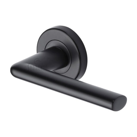 This is an image of a Sorrento - Door Handle Lever Latch on Round Rose Lena Design Matt Black Finish, sc-2352-blk that is available to order from T.H Wiggans Ironmongery in Kendal.