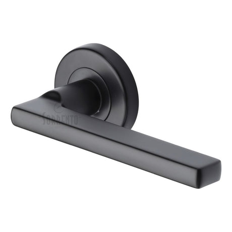 This is an image of a Sorrento - Door Handle Lever Latch Vector Design Matt Black Finish, sc-7580-blk that is available to order from T.H Wiggans Ironmongery in Kendal.