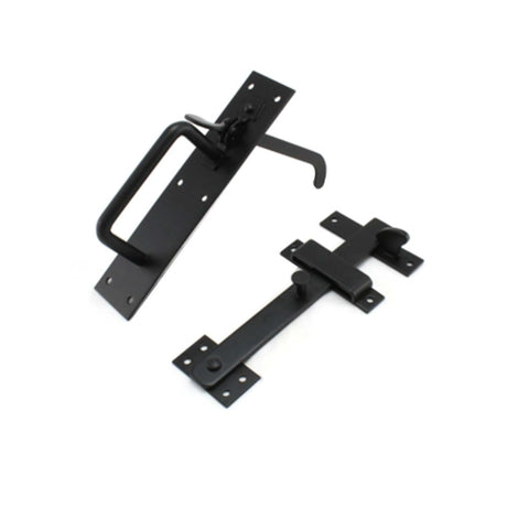 This is an image of Spira Brass - Iron Suffolk Latch Black available to order from T.H Wiggans Architectural Ironmongery in Kendal, quick delivery and discounted prices.