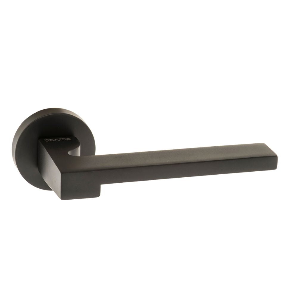 This is an image of Forme Ginevra Designer Lever on Minimal Round Rose - Matt Black available to order from T.H Wiggans Architectural Ironmongery in Kendal, quick delivery and discounted prices.