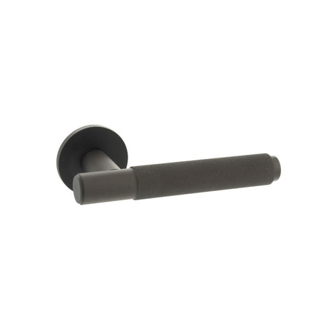 This is an image of Millhouse Brass Crompton Designer Lever on 5mm Slimline Round Rose - Urban Dark available to order from T.H Wiggans Architectural Ironmongery in Kendal, quick delivery and discounted prices.