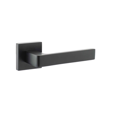 This is an image of STATUS Montana Designer Lever on S4 Square Rose - Matt Black available to order from T.H Wiggans Architectural Ironmongery in Kendal, quick delivery and discounted prices.