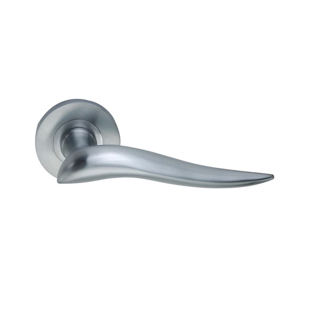 This is an image of Spira Brass - Flavia Lever Door Handle Satin Chrome available to order from T.H Wiggans Architectural Ironmongery in Kendal, quick delivery and discounted prices.