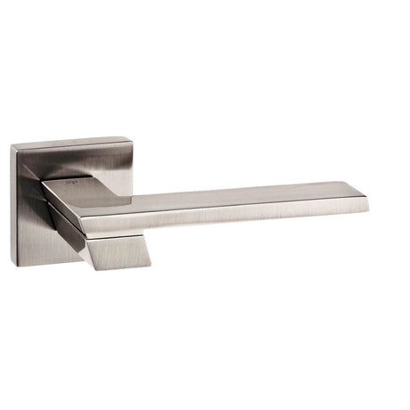 This is an image of Senza Pari Giovanni Designer Lever on Flush Square Rose - Satin Nickel available to order from T.H Wiggans Architectural Ironmongery in Kendal, quick delivery and discounted prices.