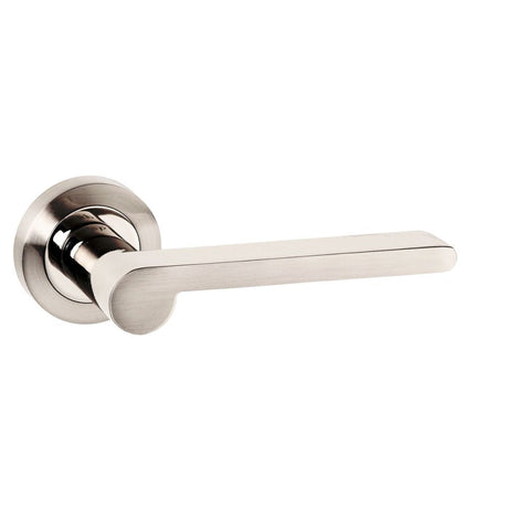 This is an image of Senza Pari Darrio Designer Lever on Round Rose - Satin Nickel/Polished Nickel available to order from T.H Wiggans Architectural Ironmongery in Kendal, quick delivery and discounted prices.