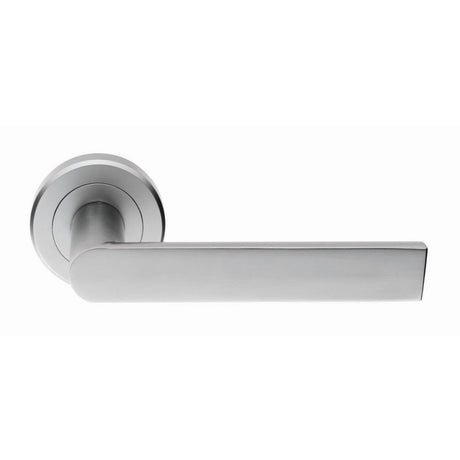 This is an image of Serozzetta - Edge Lever on Round Rose - Satin Chrome available to order from T.H Wiggans Architectural Ironmongery in Kendal, quick delivery and discounted prices.