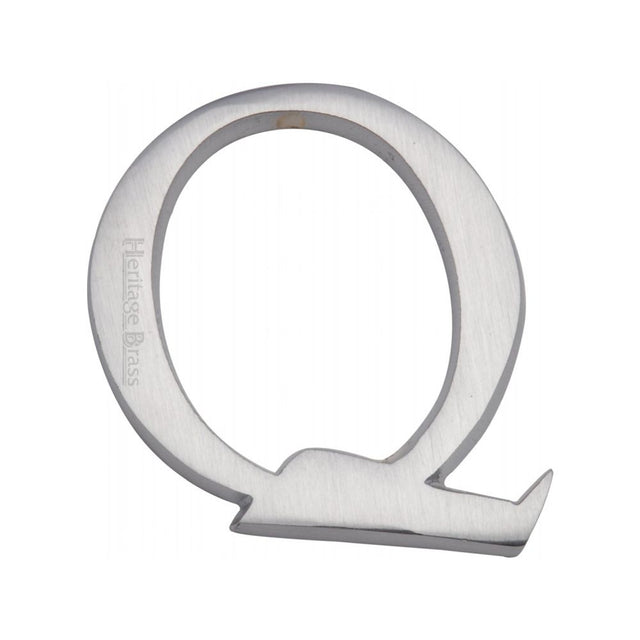 This is an image of a Heritage Brass - Alphabet Q Pin Fix 51mm (2") Satin Chrome Finish, c1565-2-q-sc that is available to order from T.H Wiggans Ironmongery in Kendal.