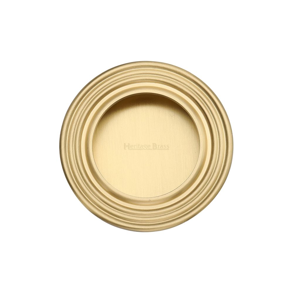 This is an image of a Heritage Brass - Round Reeded Flush Pull Satin Brass Finish, c1837-sb that is available to order from T.H Wiggans Ironmongery in Kendal.