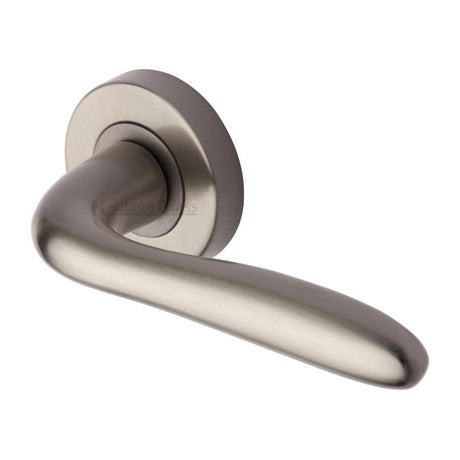 This is an image of a Heritage Brass - Door Handle Lever Latch on Round Rose Columbus Design Satin Nick, col1762-sn that is available to order from T.H Wiggans Ironmongery in Kendal.