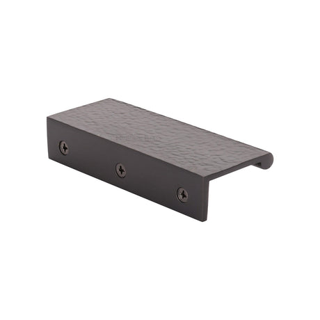 This is an image of a Heritage Brass - Hammered EPR Edge Pull Cabinet Handle 100mm Matt Bronze finish, ham100-40-mb that is available to order from T.H Wiggans Ironmongery in Kendal.
