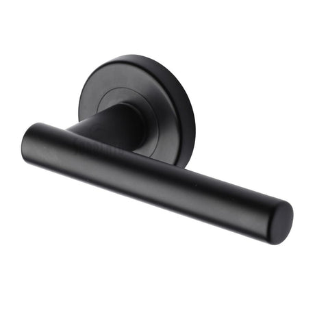 This is an image of a Sorrento - Door Handle Lever Latch on Round Rose Shuttle Design Matt Black Finis, sc-3052-blk that is available to order from T.H Wiggans Ironmongery in Kendal.