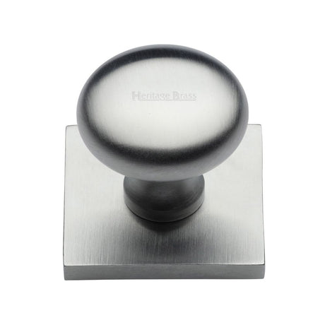 This is an image of a Heritage Brass - Cabinet Knob Victorian Round Design with Square Backplate 32mm, sq113-sc that is available to order from T.H Wiggans Ironmongery in Kendal.