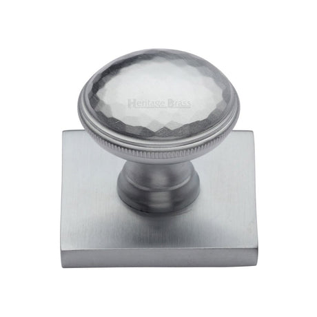This is an image of a Heritage Brass - Cabinet Knob Diamond Cut Design with Square Backplate 32mm Satin, sq4545-sc that is available to order from T.H Wiggans Ironmongery in Kendal.