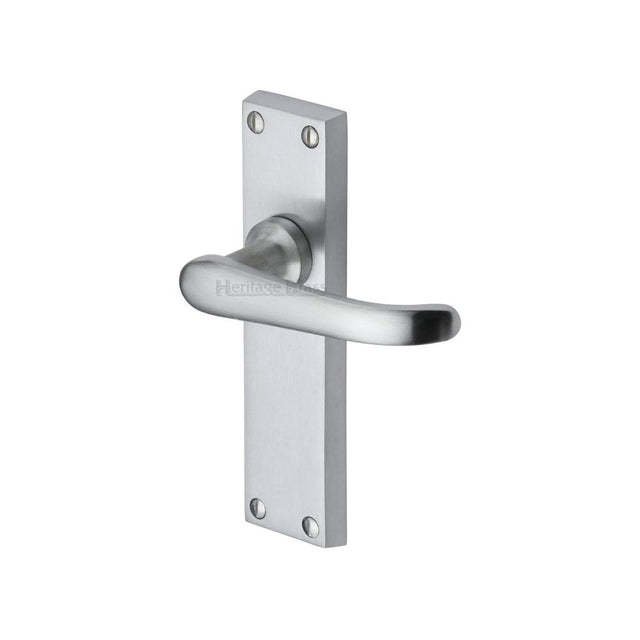 This is an image of a Heritage Brass - Door Handle Lever Latch Windsor Design Satin Chrome Finish, v713-sc that is available to order from T.H Wiggans Ironmongery in Kendal.