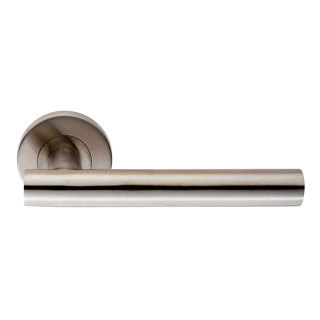 This image shows Eurospec - PHILADELPHIA LEVER ON SPRUNG PUSH-ON ROUND ROSE - SSS - csl1194sss-201 available from T.H. Wiggans Ironmongery in Kendal.