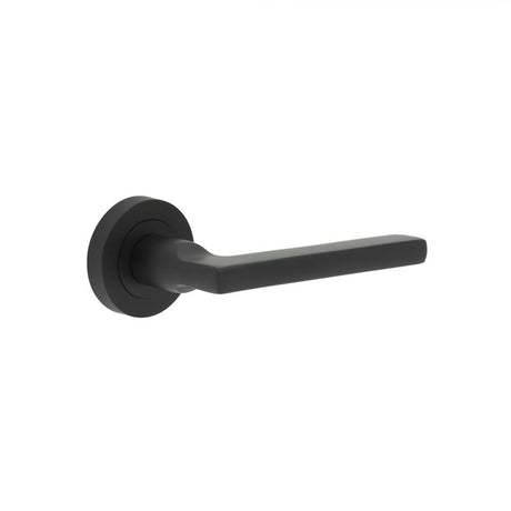 This is an image showing the Frelan - Jet Black Door Handle available to order from T.H. Wiggans Ironmongery in Kendal