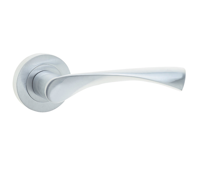 This is an image showing the Frelan - Comet Levers on Round Rose - Satin Chrome available to order from T.H. Wiggans Ironmongery in Kendal