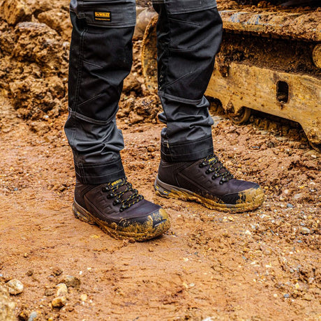 This is an image of DeWalt - Brown Pro Lite Safety Boot Kirksville 10 available to order from T.H Wiggans Architectural Ironmongery in Kendal, quick delivery and discounted prices.