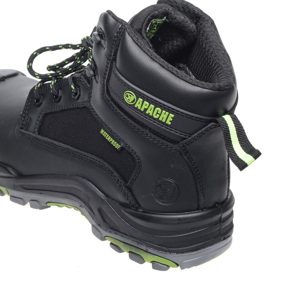 This is an image of Apache - Black Metal Free Waterproof Safety Boot Dakota 9 available to order from T.H Wiggans Architectural Ironmongery in Kendal, quick delivery and discounted prices.