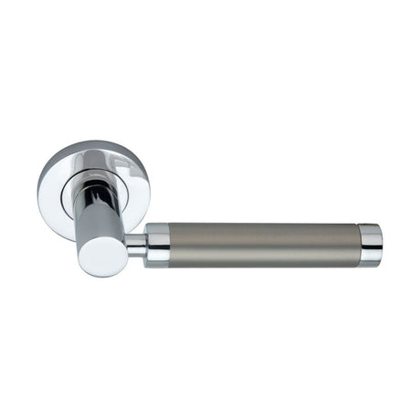 This is an image of Spira Brass - Zest Lever Door Handle Dual Tone available to order from T.H Wiggans Architectural Ironmongery in Kendal, quick delivery and discounted prices.