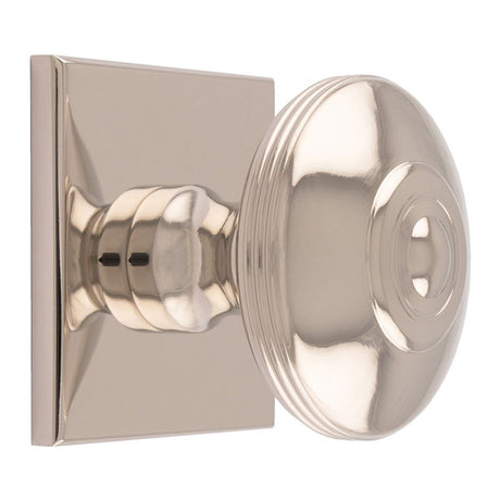 This is an image of a Carlisle Brass - Anderson knob on Backplate that is availble to order from T.H Wiggans Architectural Ironmongery in Kendal in Kendal.