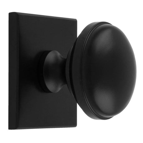 This is an image of a Carlisle Brass - Warwick Cupboard Knob on Backplate that is availble to order from T.H Wiggans Architectural Ironmongery in Kendal in Kendal.