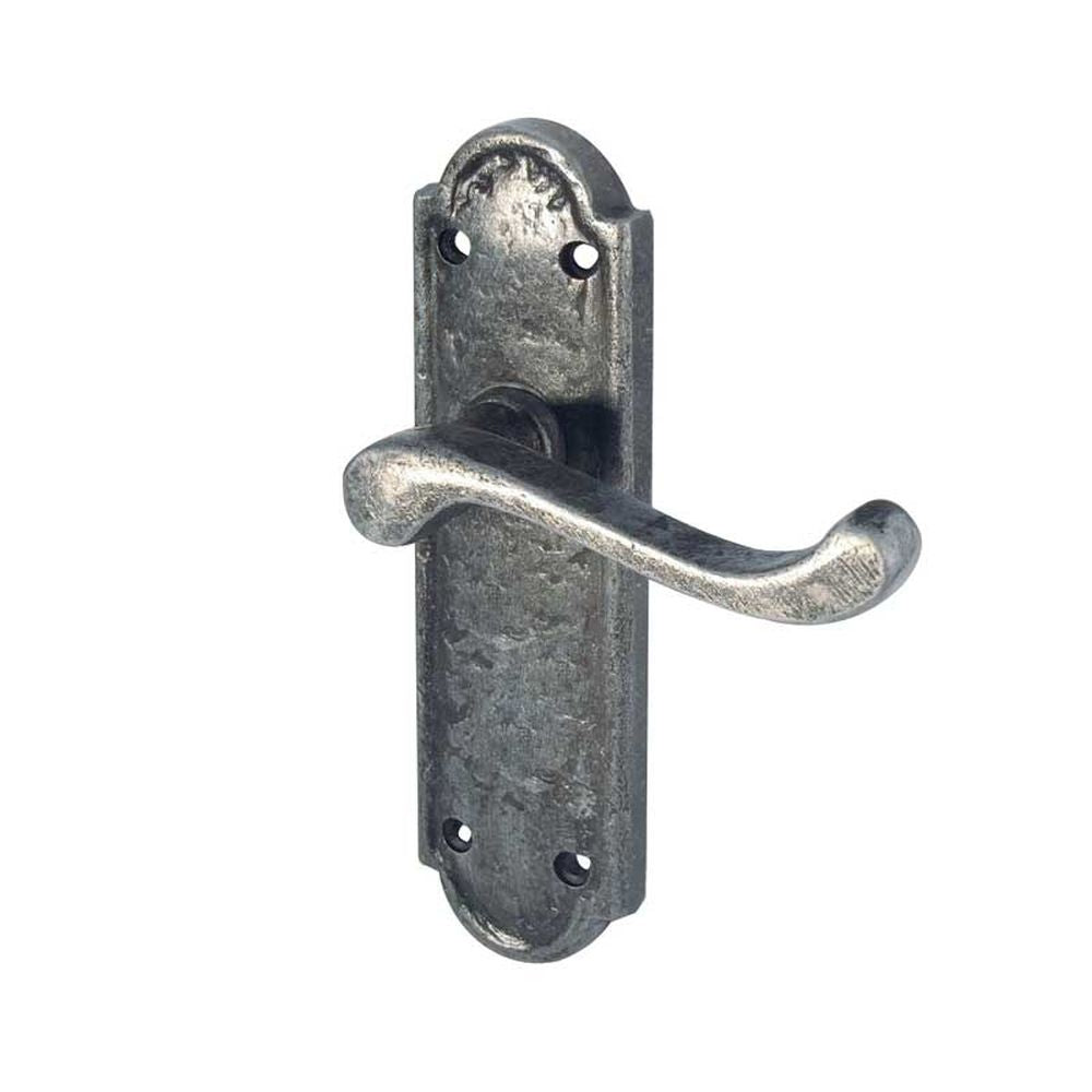 This is an image showing the Frelan - Turnberry Lever Latch Handles on Backplate - Pewter available to order from T.H. Wiggans Ironmongery in Kendal